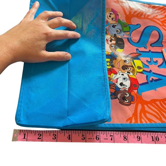 Paw Patrol 2 Reusable Tote Bags Apprx 12”‎ x 13” x 6.5” 2 Nickelodeon Gift Bags - Picture 9 of 11